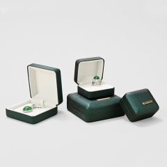 H135 Custom Logo Green Pu Leather Flannel Inside Jewelry Box for Pendant Ring Bracelet