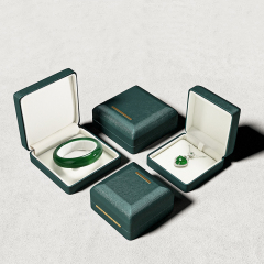 H135 Custom Logo Green Pu Leather Flannel Inside Jewelry Box for Pendant Ring Bracelet