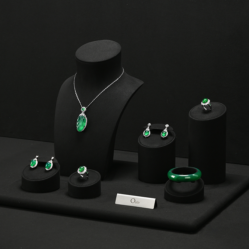TT154 New black microfiber high end jewelry Display sets for ring necklace Jewelry Window display
