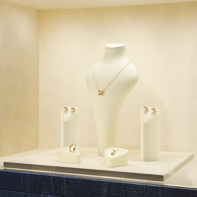 TT468 Custom Made White Ring Bracelet Earrings Jewelry Mannequin Bust Stand Professional Jewelry Display Stand for Store