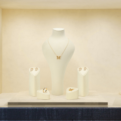 TT468 Custom Made White Ring Bracelet Earrings Jewelry Mannequin Bust Stand Professional Jewelry Display Stand for Store
