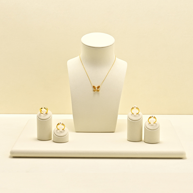J007 Custom Beige Jewelry Display Ring Stand Microfiber Counter Window Props Jewellery Packaging Ring Display
