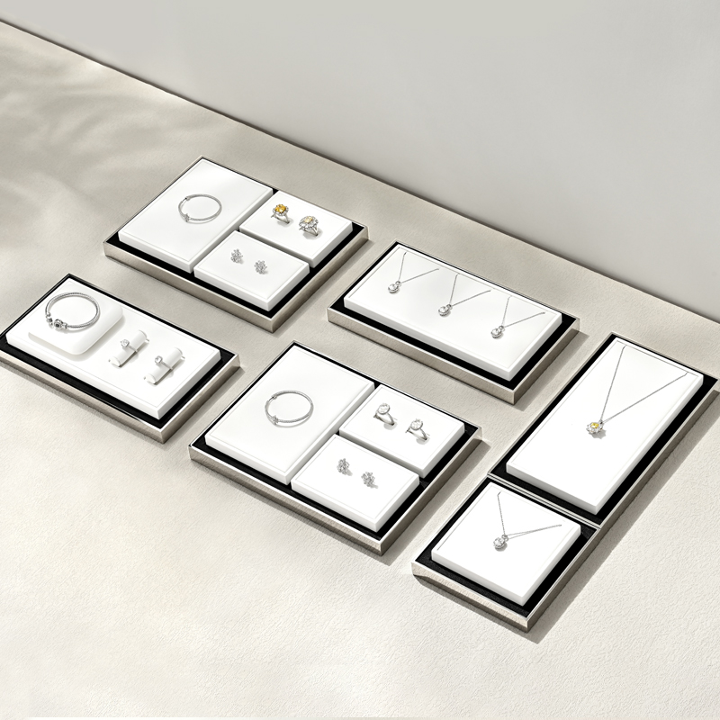 TT485 Unique Design Jewellery Display Trays White Leather Store Jewelry Display Stands