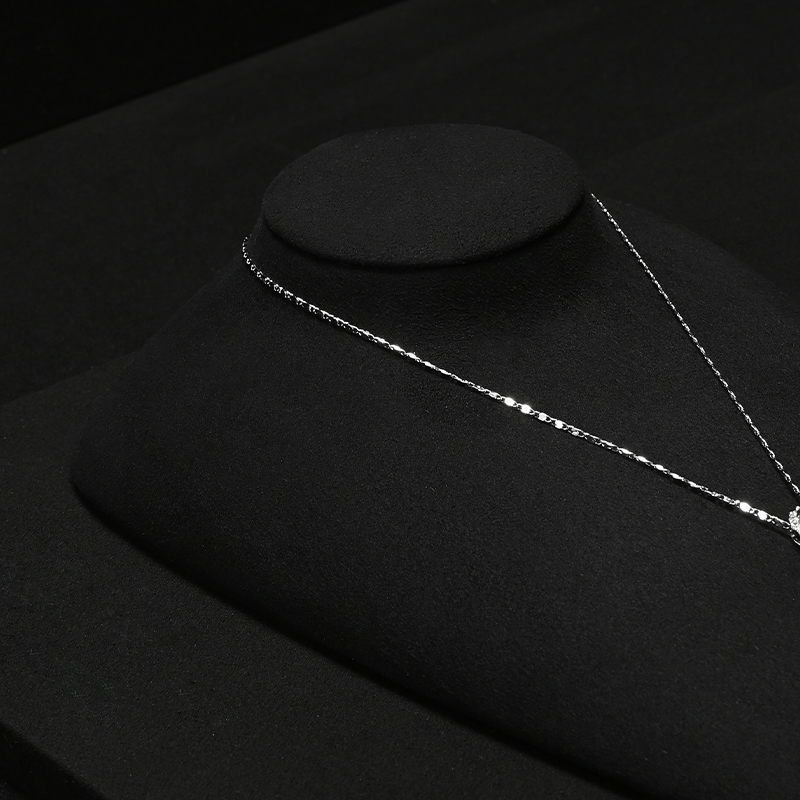 RX082 Wholesale Super Fiber Necklace Display Jewelry Display Stand for Luxury Pendant Jewellery Necklace Mannequins Bust