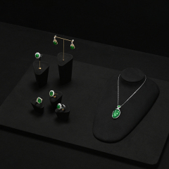 RX082 Wholesale Super Fiber Necklace Display Jewelry Display Stand for Luxury Pendant Jewellery Necklace Mannequins Bust