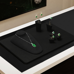 RX082 Wholesale Super Fiber Necklace Display Jewelry Display Stand for Luxury Pendant Jewellery Necklace Mannequins Bust