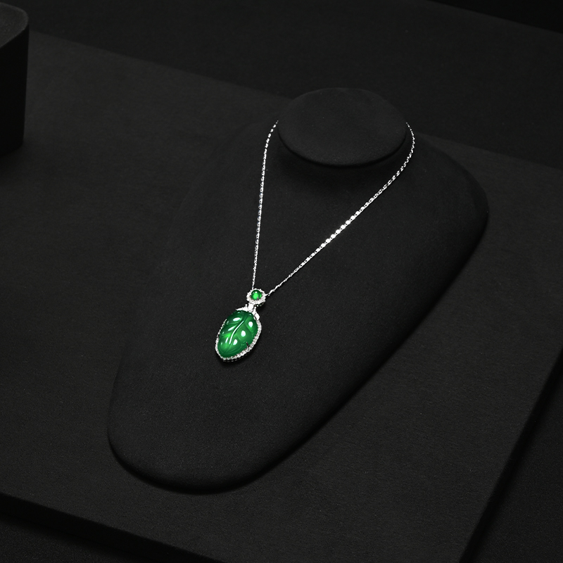 RX082 Wholesale Super Fiber Necklace Display Jewelry Display Stand for Luxury Pendant Jewellery Necklace Mannequins Bust