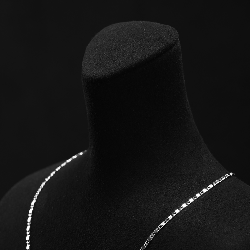 RX073-75 Luxury Microfiber Jewelry Container Display Stand for Necklace Busts for Shop Counters and Showcases