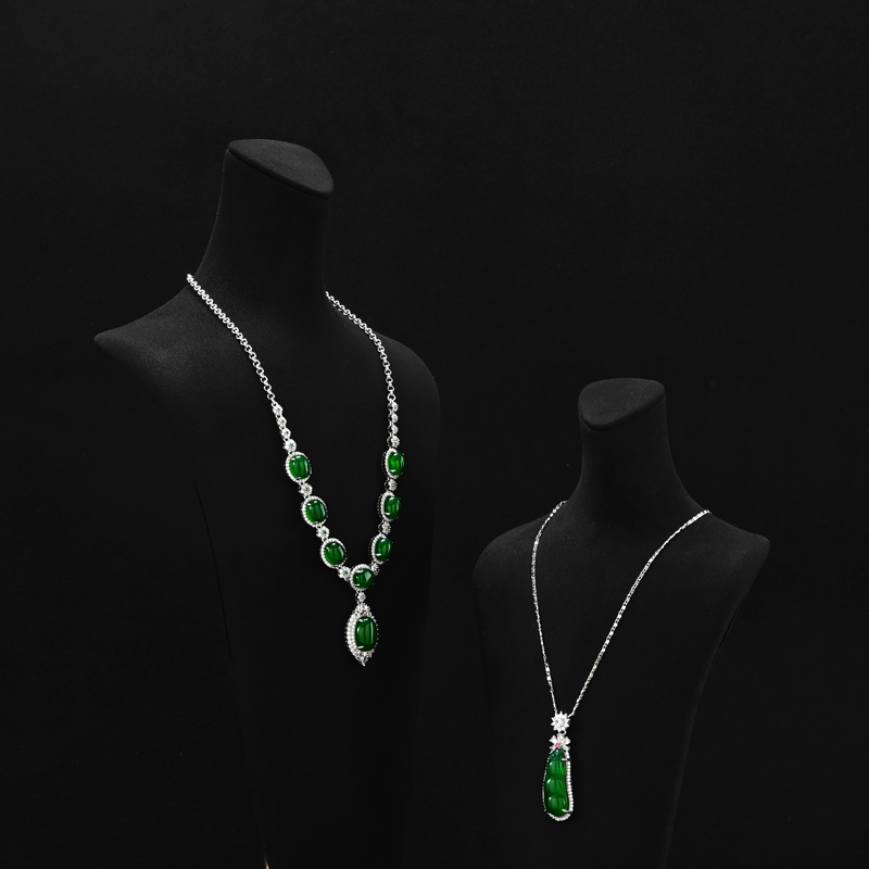 RX073-75 Luxury Microfiber Jewelry Container Display Stand for Necklace Busts for Shop Counters and Showcases