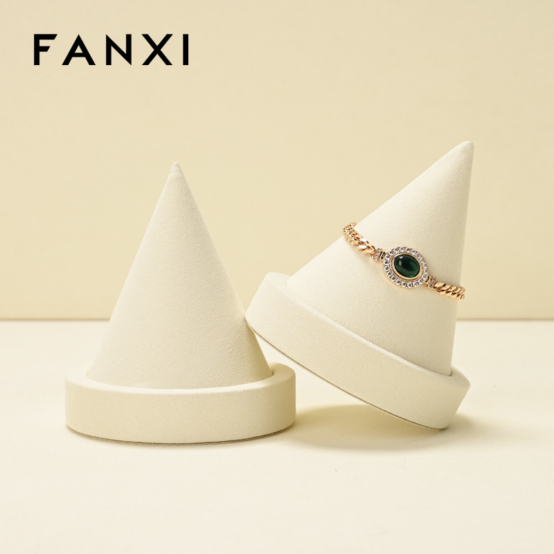 J008 Modern Innovation Design Cone Shape Bangle Bracelet Chain Jewelry Bracelet Holder Display Stand