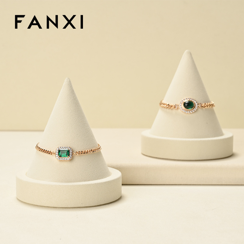 J008 Modern Innovation Design Cone Shape Bangle Bracelet Chain Jewelry Bracelet Holder Display Stand