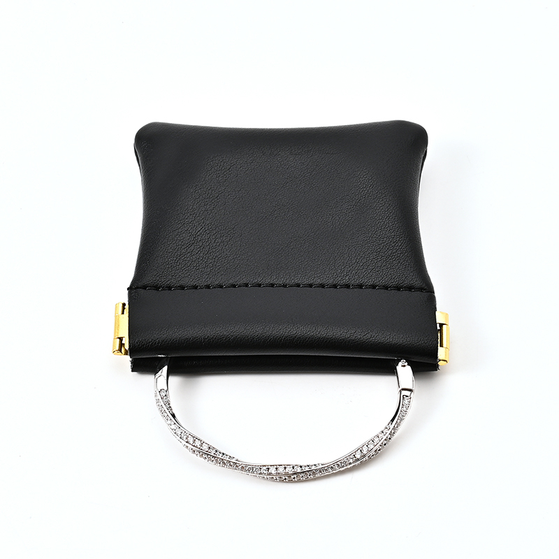 Custom Pu Leather Squeeze Storage Bag Luxury Waterproof Jewelry Packing Leather Pouch