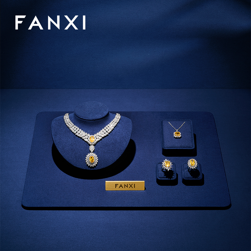 TT594 Microfiber Jewelry Combination Set Luxury Ring Necklace Earring Bracelet Display Set