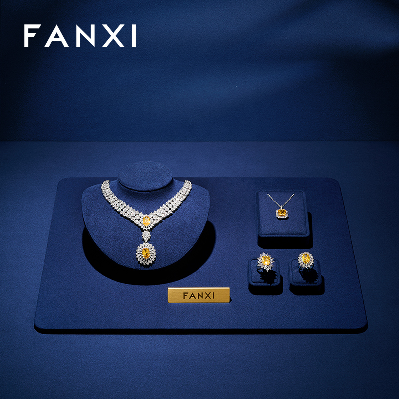 TT594 Microfiber Jewelry Combination Set Luxury Ring Necklace Earring Bracelet Display Set