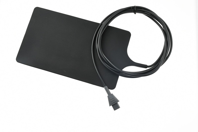 Reusable ESU grounding plate cable