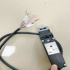 HS5E-VA4401-G safety door lock switch HS5E