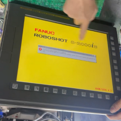 FANUC ROBOSHOT S-2000iB monitor