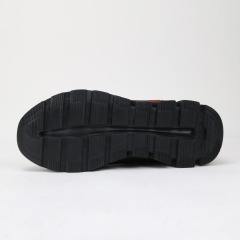 Spots Style Fly Knit Fabric Lightweight Breathable Safety Shoes