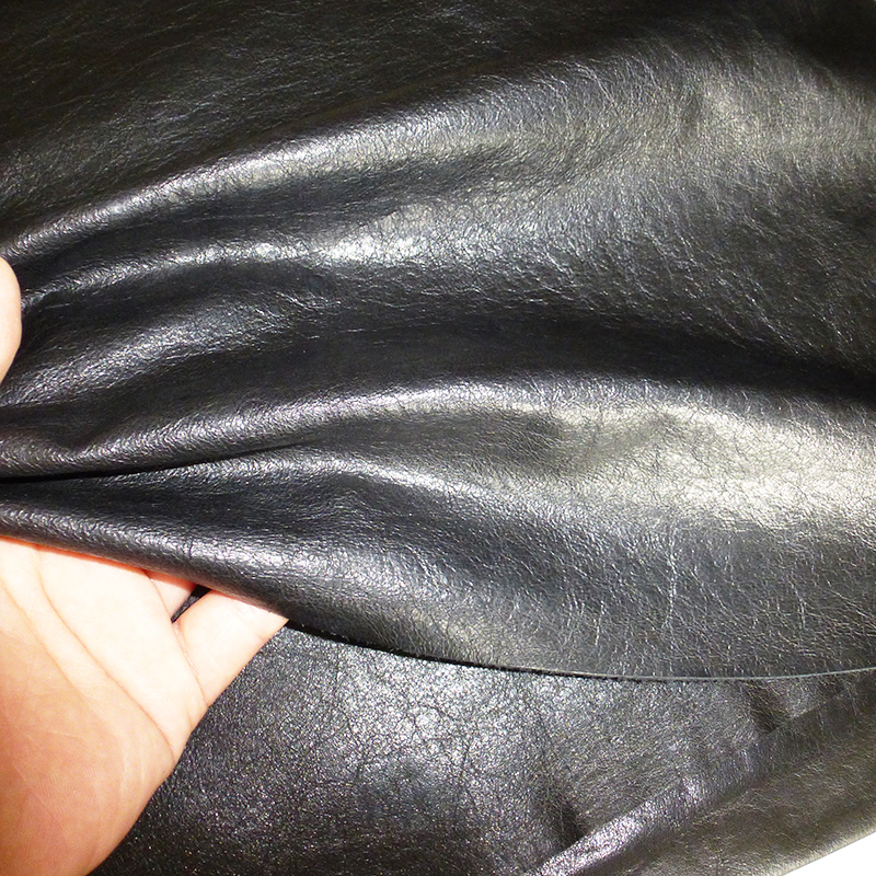 Full-grain Eco-friendly first layer Oil wax cow leather