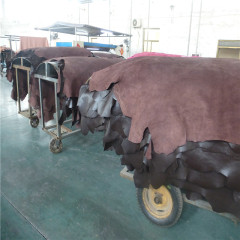 Eco-friendly brown colour first layer Lychee embossed cow leather