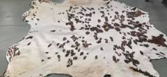 Wholesale Eco-friendly tricolor speckled cowhides
