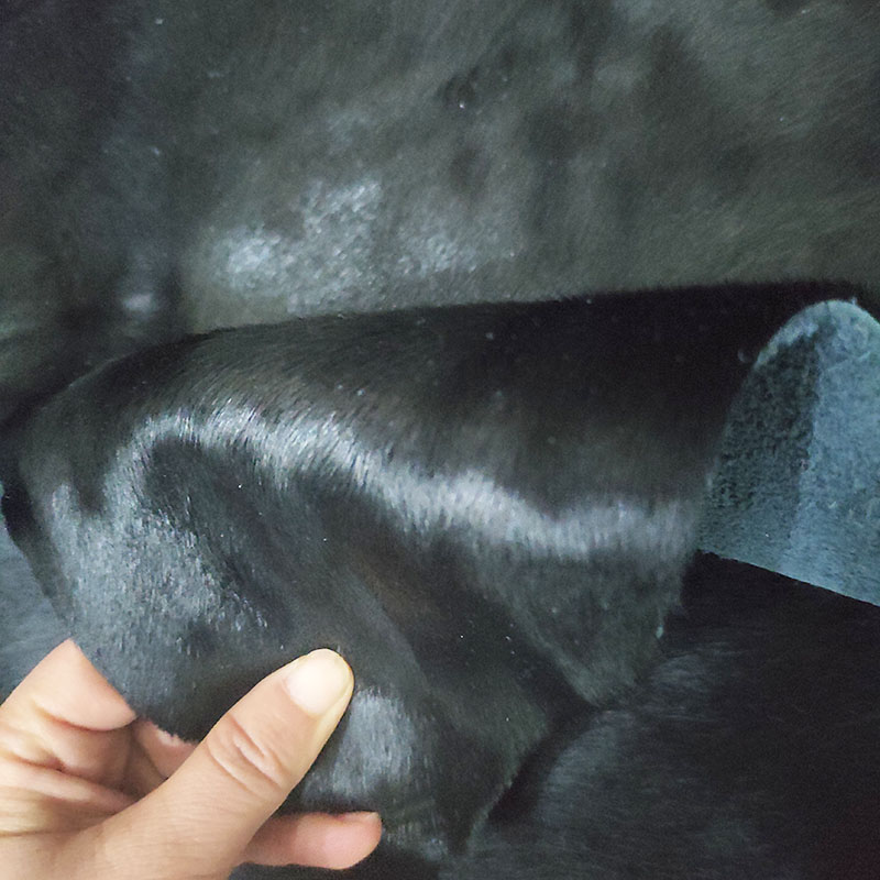 Wholesale Eco-friendly black dyed cowhides with hair on