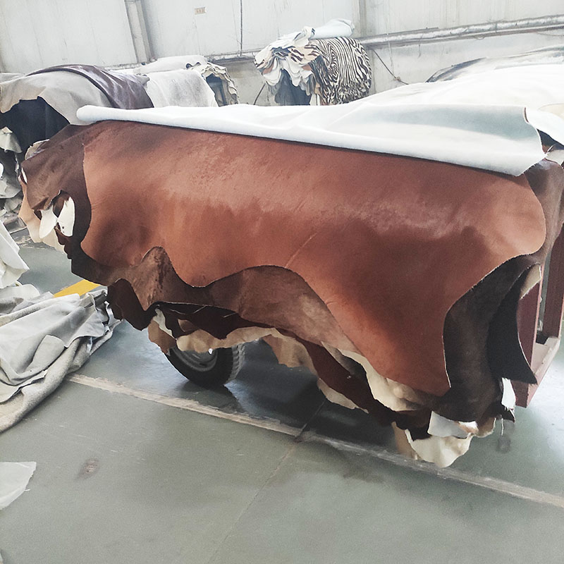 Wholesale Ecofriendly brown hair on cowhides