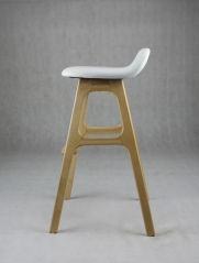 SM8744-Stool