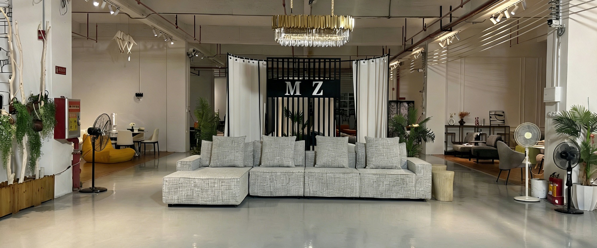 2000㎡ showroom in FOSHAN