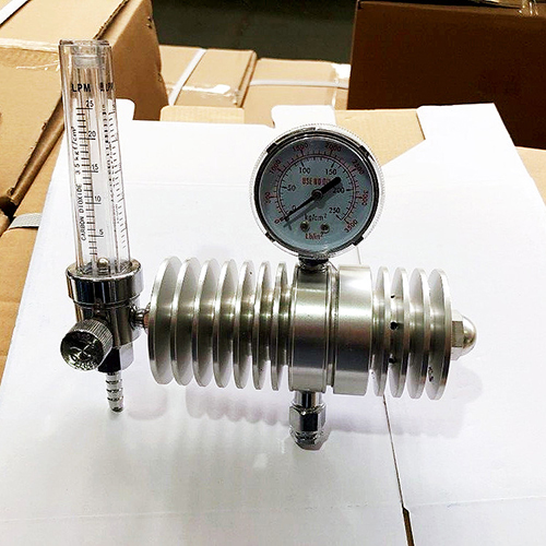 W-199-TC High Quality Carbon Dioxide Gas High Pressure Regulator With Flowmeter Radiator Type