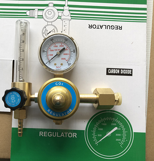 W-101 Brass Argon / CO2 Gas Regulator Gas High Pressure Regulator With Pressure Gauge and Flowmeter