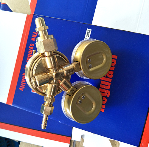 OR-19 Brass Oxygen Gas High Pressure Regulator With Two Pressure Gauge
