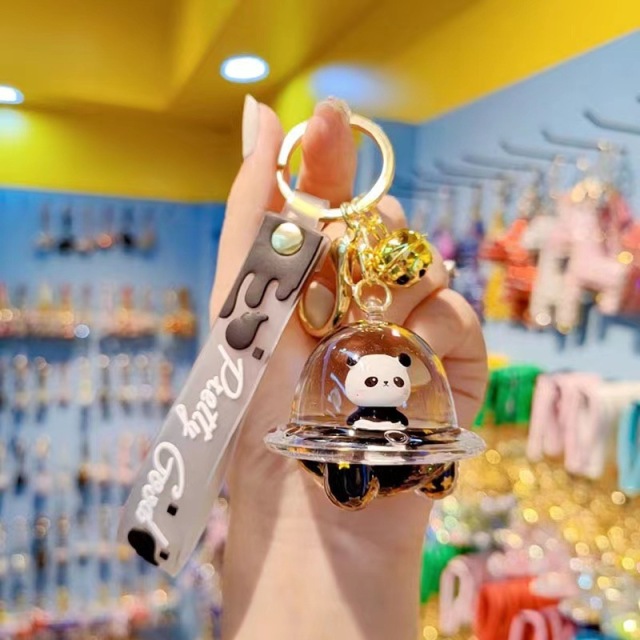 Transparent black oil floating panda keychain female cute fashion exquisite bag hanging decoration car key chain pendant