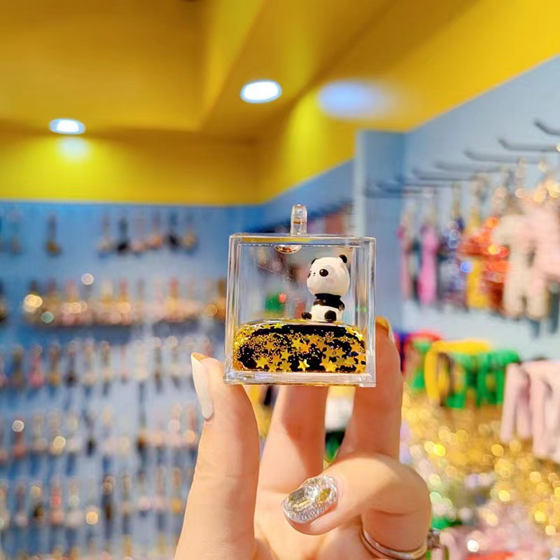 Transparent black oil floating panda keychain female cute fashion exquisite bag hanging decoration car key chain pendant