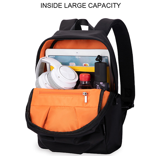 Daily backpack with laptap interlayer