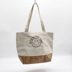 Tote bag with wood grain pattern