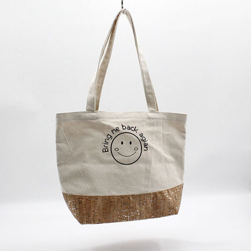 Tote bag with wood grain pattern