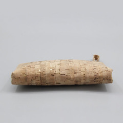 Cosmetic bag with wood grain pattern