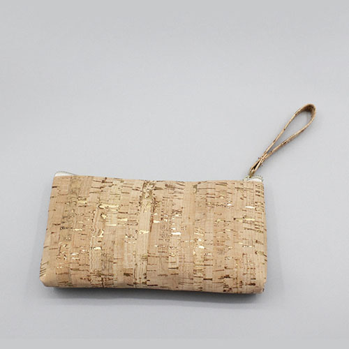 Cosmetic bag with wood grain pattern