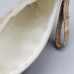 Cosmetic bag with wood grain pattern