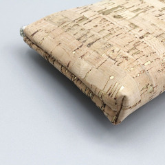 Cosmetic bag with wood grain pattern