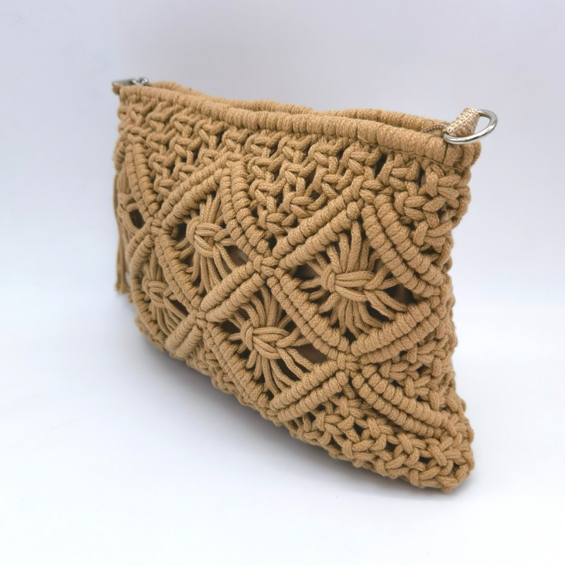 Hand-knit Wowen Pochette With Tassel