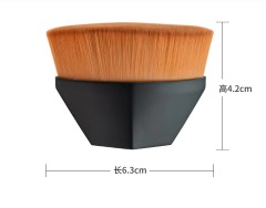 Single Portable Cosmetic Foundation Brush