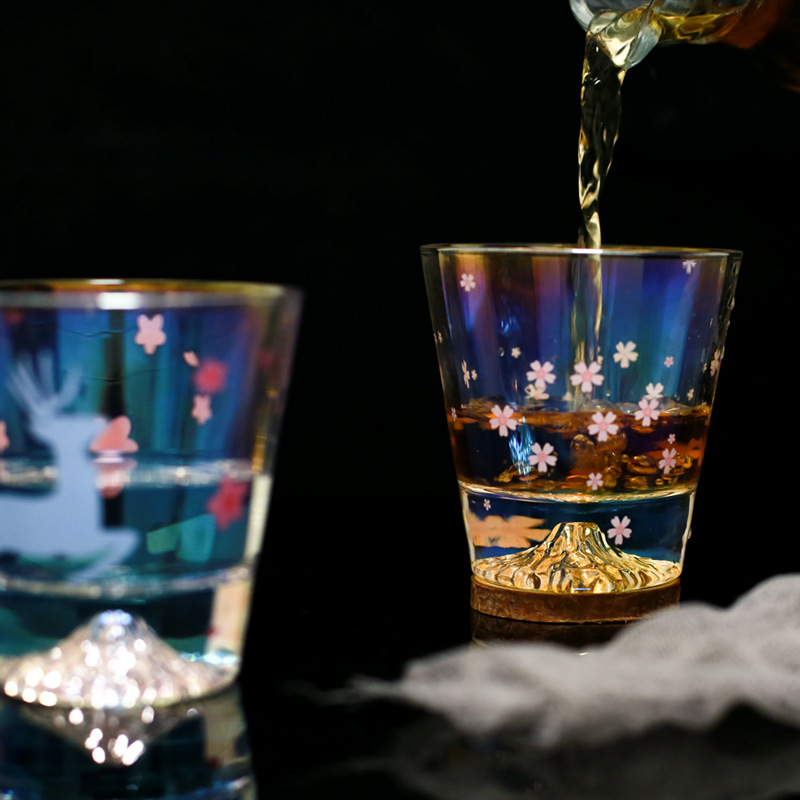 Unique Shiny Mountain Bottom Glass