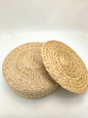 Hand Woven Natural Water Hyacinth Pouf for Shop Decoration