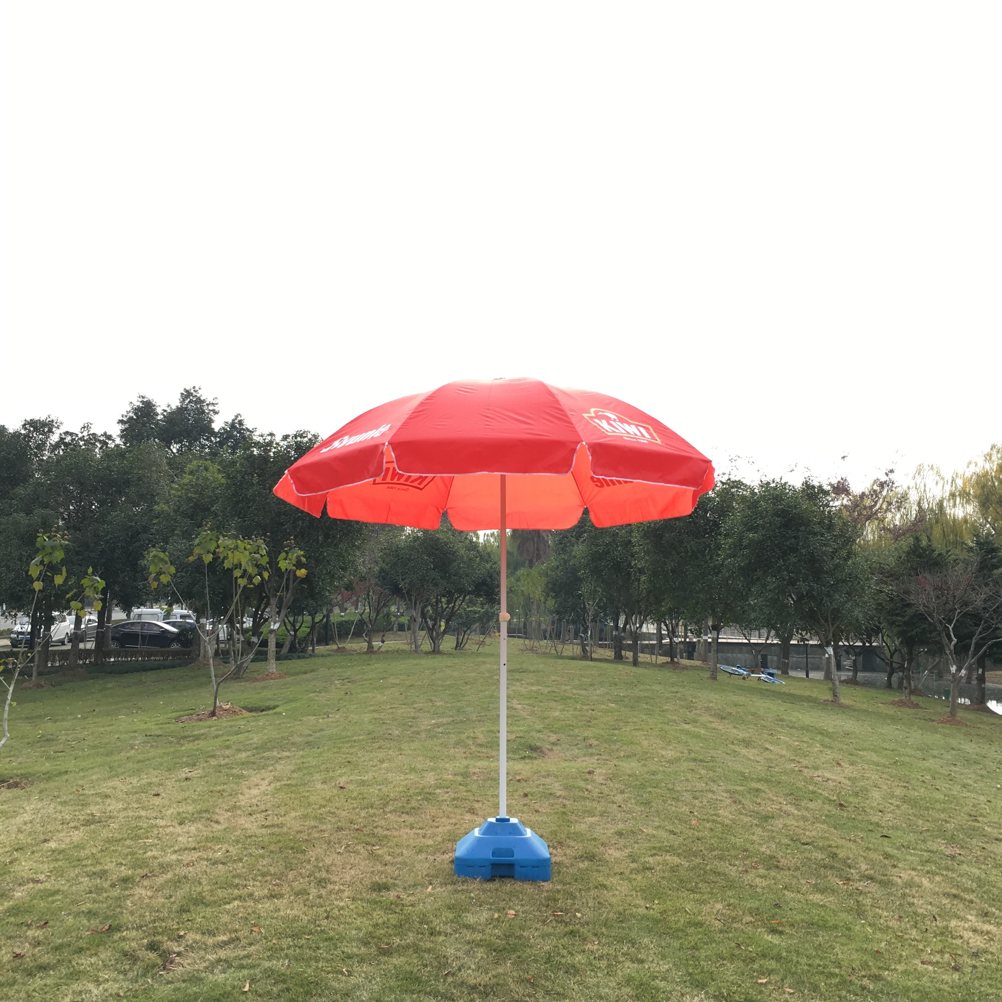 Windproof Custom Branded Patio Umbrella for Outdoor Dining