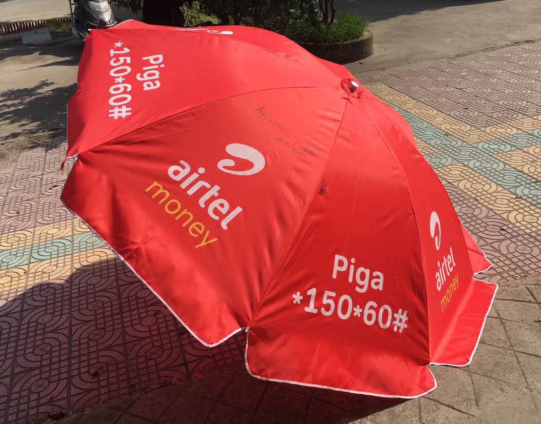 Windproof Custom Branded Patio Umbrella for Outdoor Dining