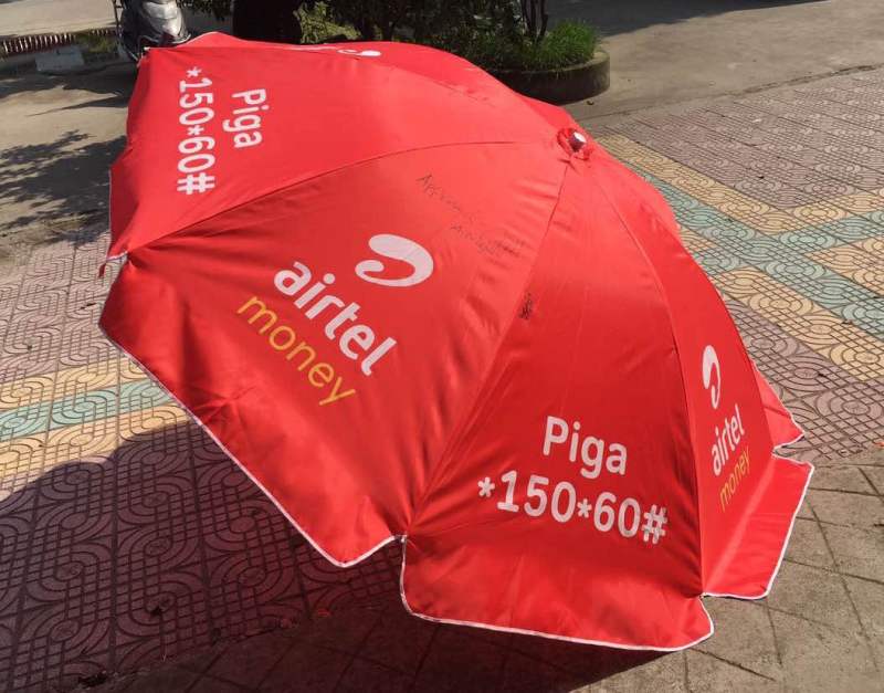 Custom Branding Parasol for Restaurants with Windproof Canopy Feature