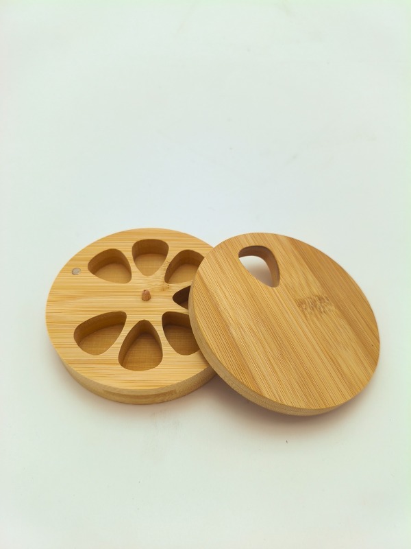 Sustainable Round Bamboo Wooden Pill Organizer 7days Weekly Medication Storage Pill Box