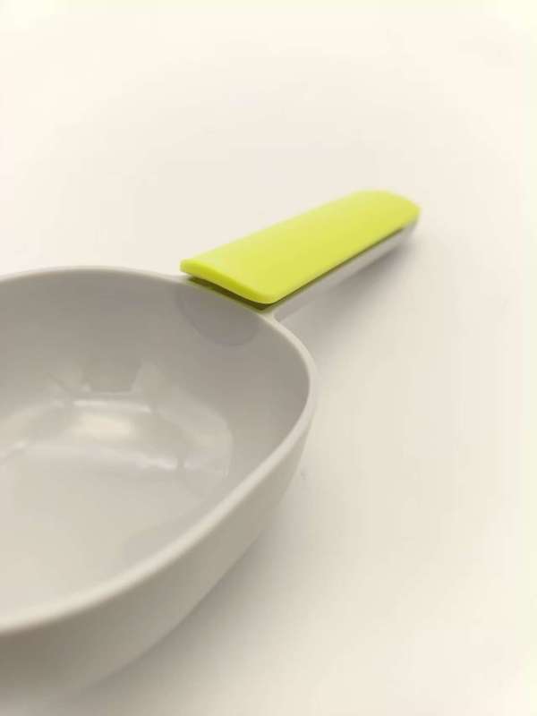 2in1 Multi Function Plastic Pet Cat Food Bag Sealing Clip Dog Cup Measuring Scoop
